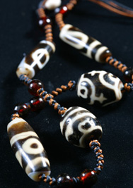 幸運多宝 老鉱瑪瑙 玉化 風化紋 梵字真言 三眼 宝瓶天珠 組み合 ブレスレット 100+ 件瑪瑙天珠出售| 收藏品及紀念品| Carousell Hong Kong